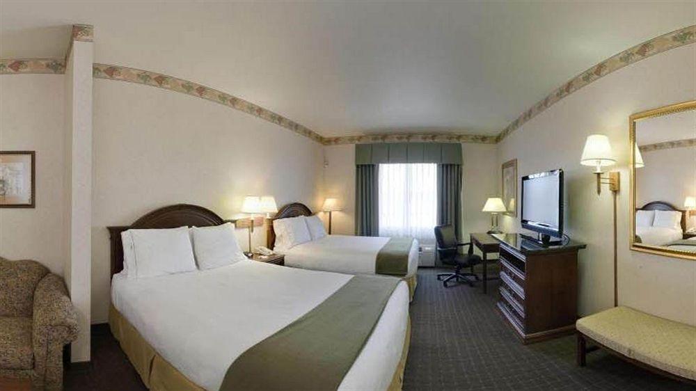 Holiday Inn Express Hotel & Suites Eagle Pass By Ihg Zewnętrze zdjęcie