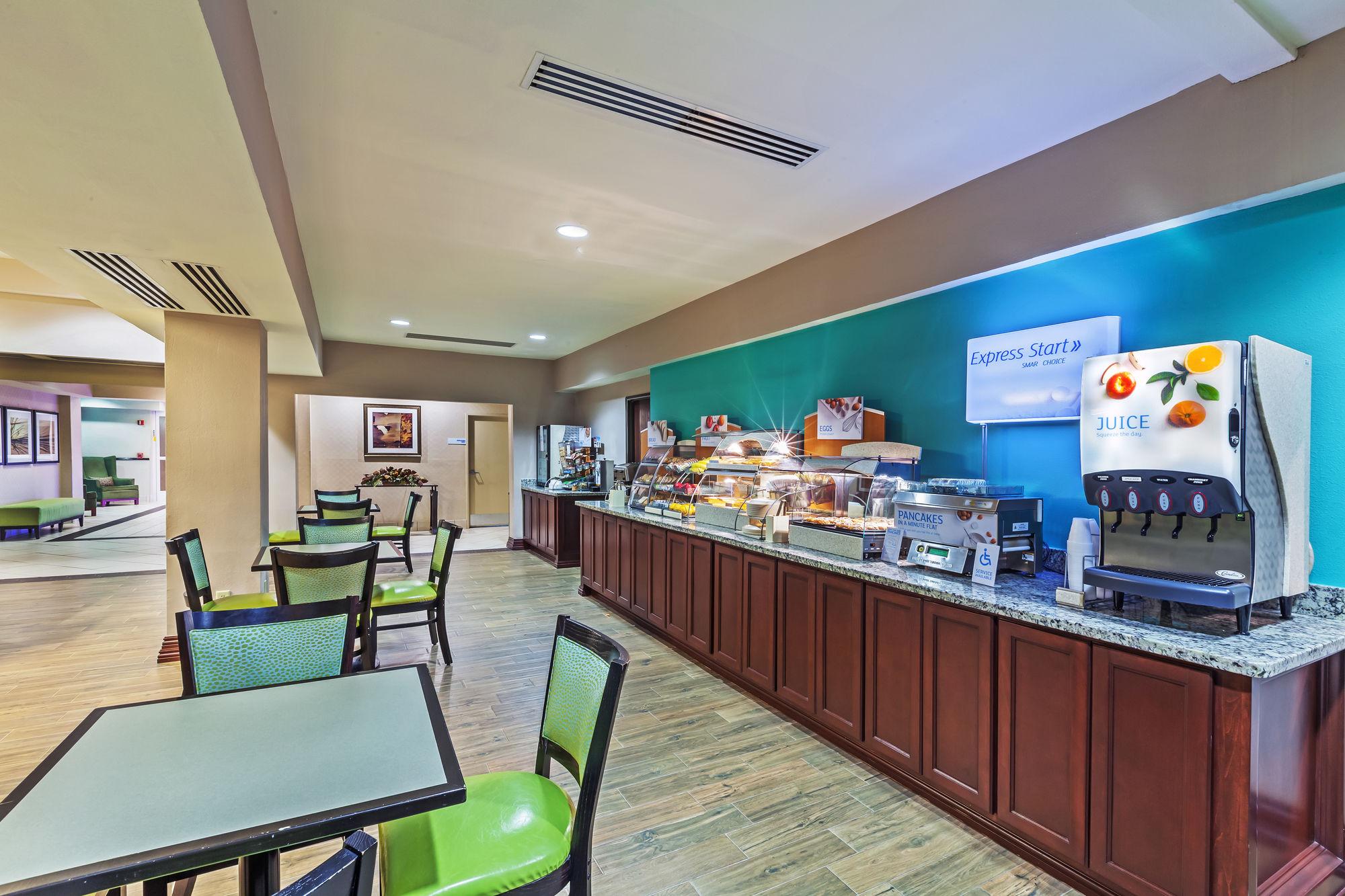 Holiday Inn Express Hotel & Suites Eagle Pass By Ihg Zewnętrze zdjęcie
